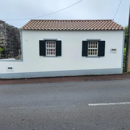 Mirateca House * Madalena (Azores)